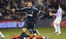 米兰捕鱼-欧冠淘汰赛之夜，伦纳德攻防转换核心，当篮球智慧照亮绿茵场