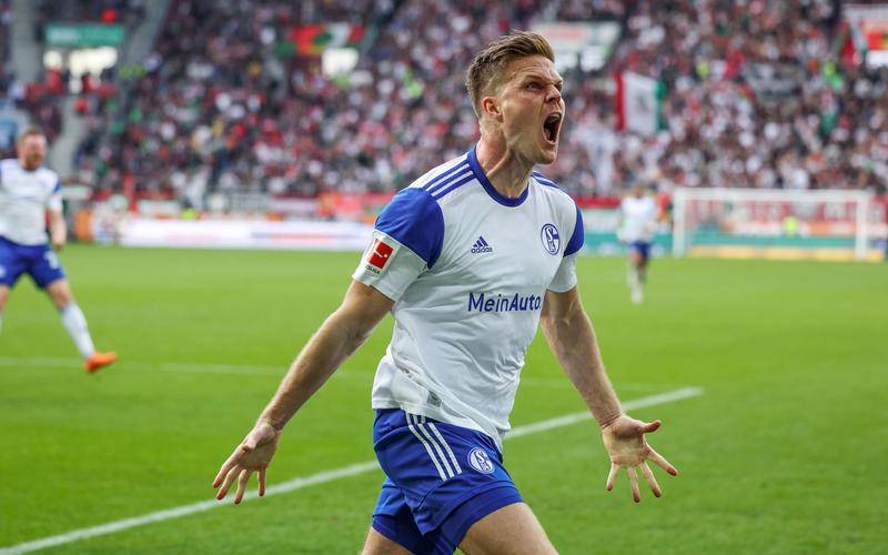 包含柏林赫塔客场取胜科隆，球队士气大涨的词条