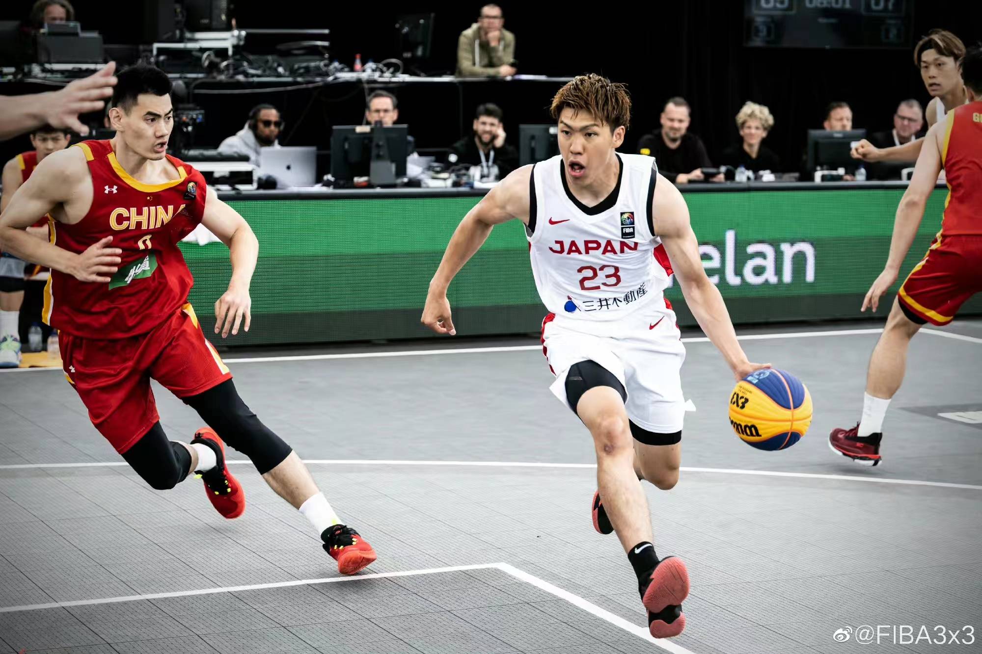 日本队力克波兰队,奥恰洛夫扛起全队的简单介绍 日本队力克波兰队,奥恰洛夫扛起全队的简单介绍