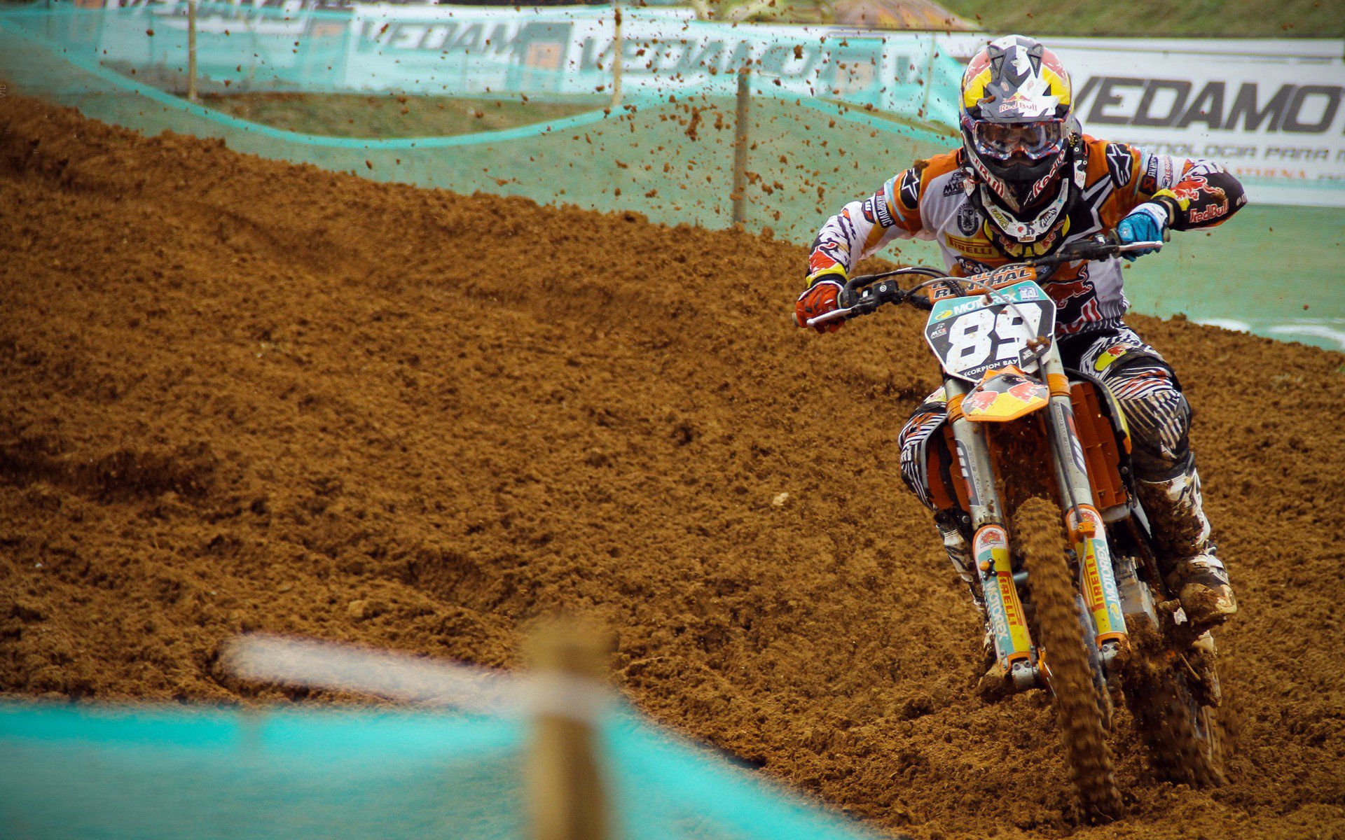 NBA季后赛之夜，C罗关键回合不手软—跨越赛场的决胜之心